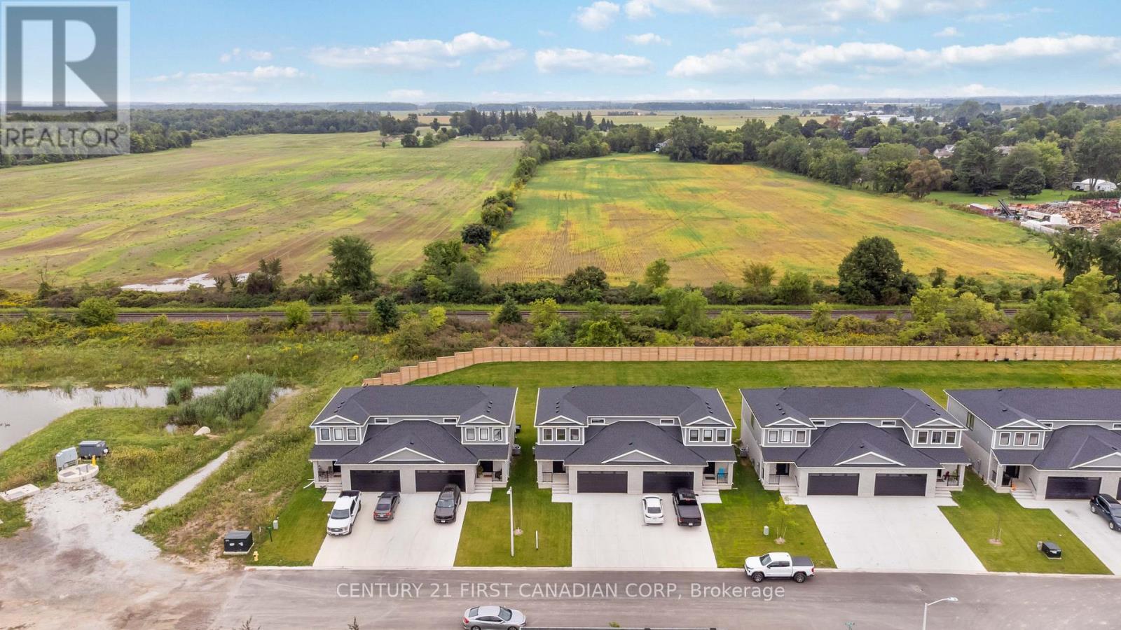 450 Main Street, Plympton-Wyoming, Ontario  N0N 1T0 - Photo 4 - X12506492