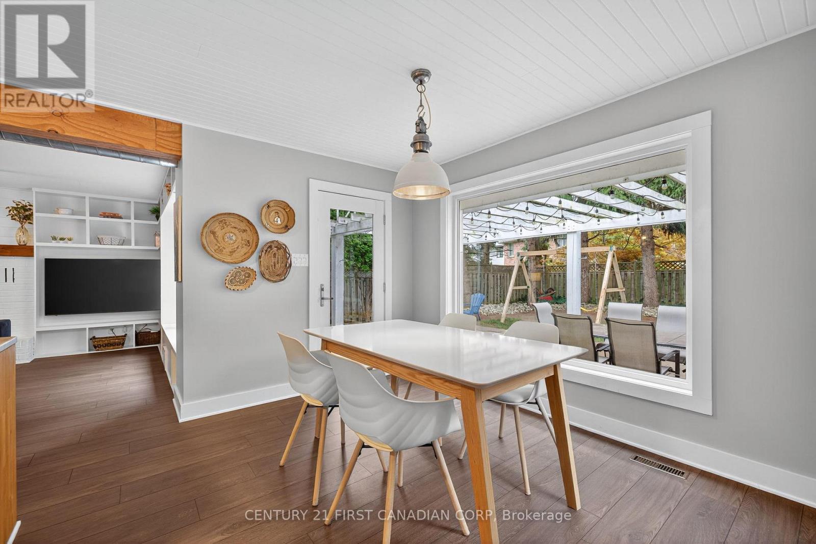 311 Ambleside Drive, London North, Ontario  N6G 4V8 - Photo 10 - X12506520