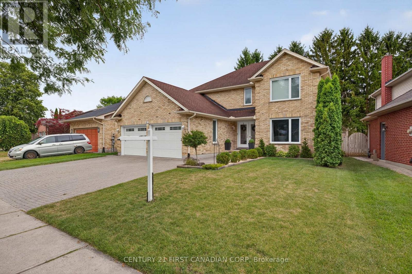 311 Ambleside Drive, London North, Ontario  N6G 4V8 - Photo 2 - X12506520