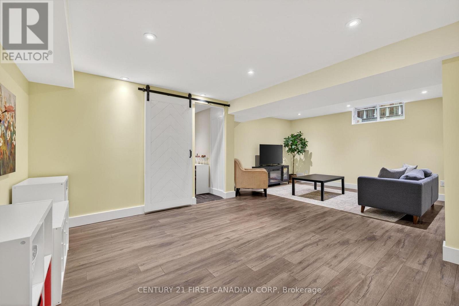 311 Ambleside Drive, London North, Ontario  N6G 4V8 - Photo 39 - X12506520