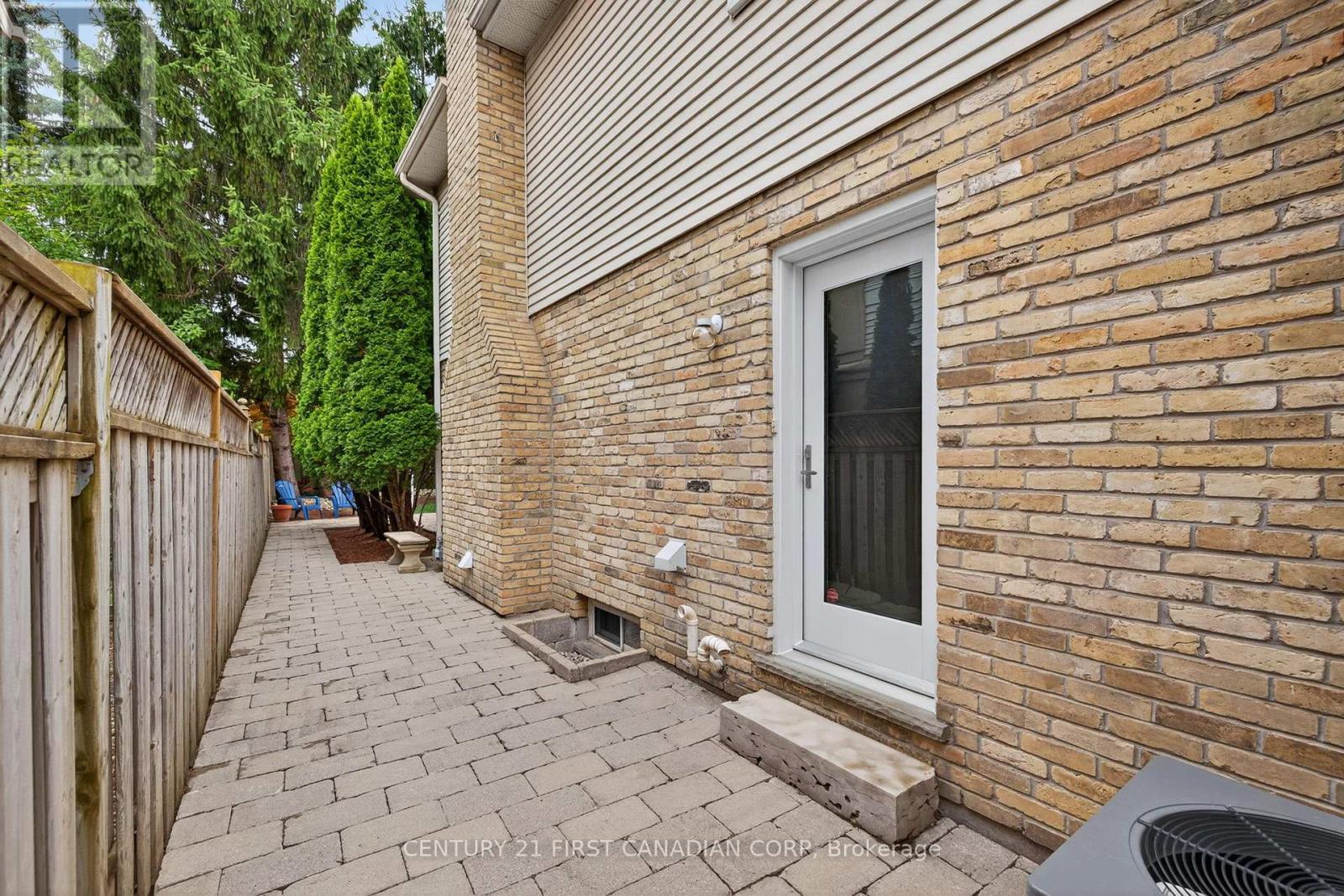 311 Ambleside Drive, London North, Ontario  N6G 4V8 - Photo 46 - X12506520