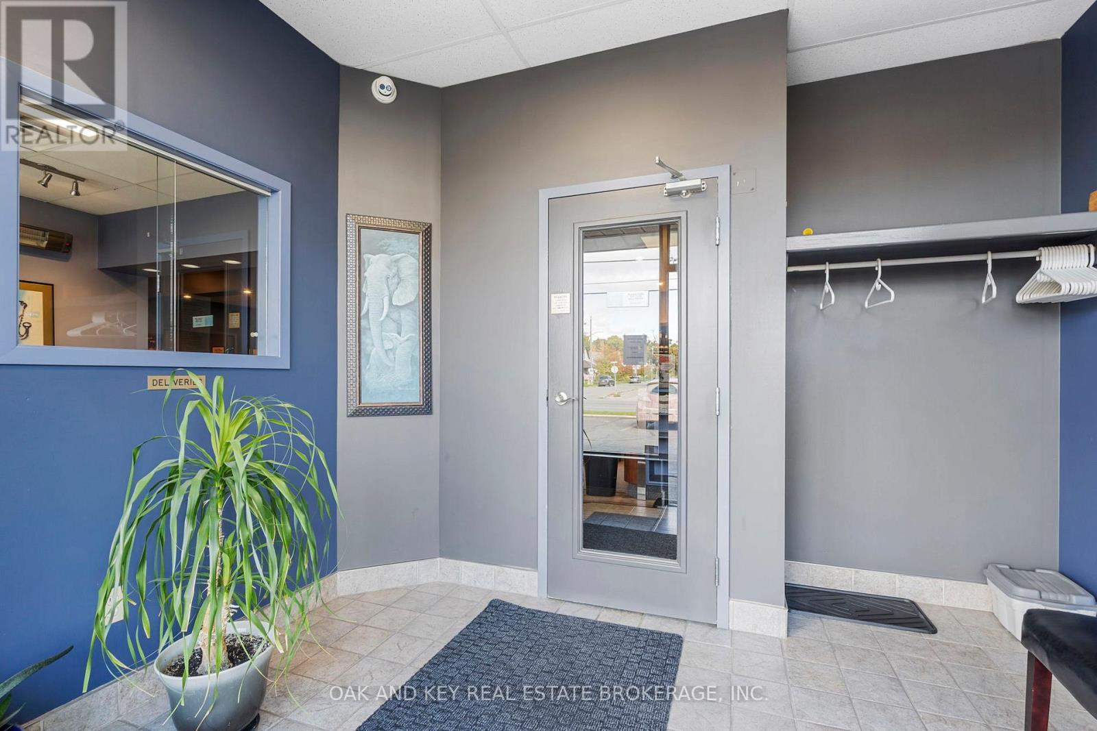 919 Oxford Street E, London East, Ontario  N5Y 3J8 - Photo 3 - X12506586