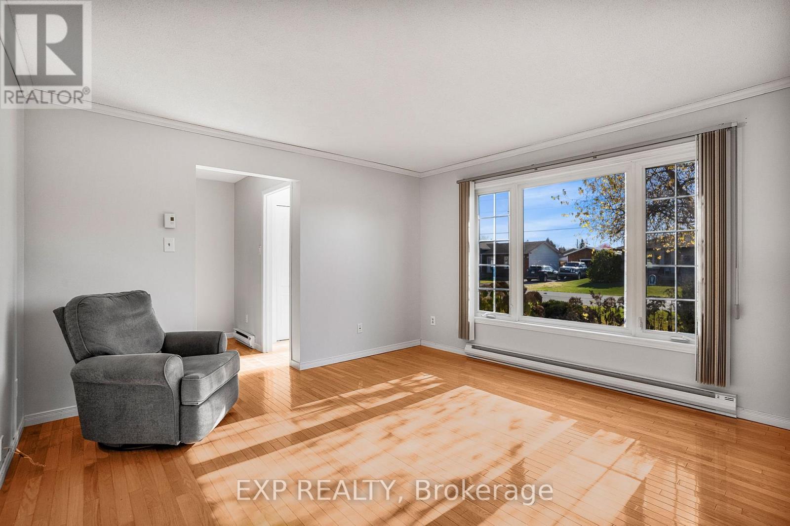 5 Albert Street, Casselman, Ontario  K0A 1M0 - Photo 8 - X12506470