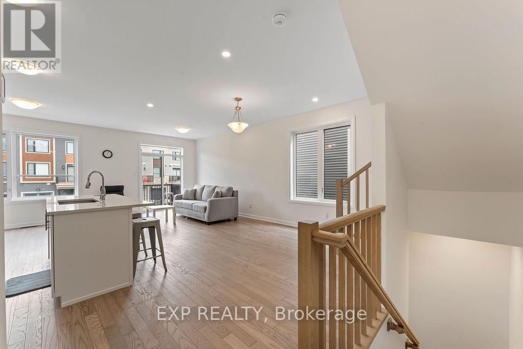 310 Raheen Court, Ottawa, Ontario K2J 7C1 - Photo 7 - X12506472