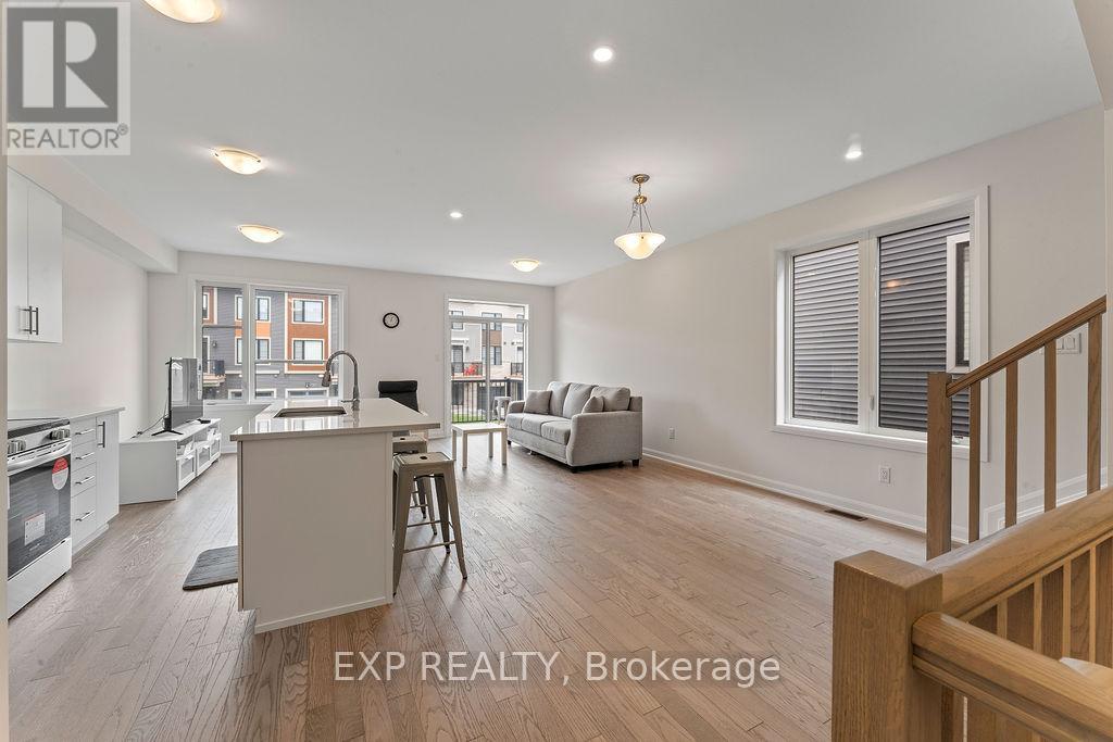 310 Raheen Court, Ottawa, Ontario K2J 7C1 - Photo 8 - X12506472