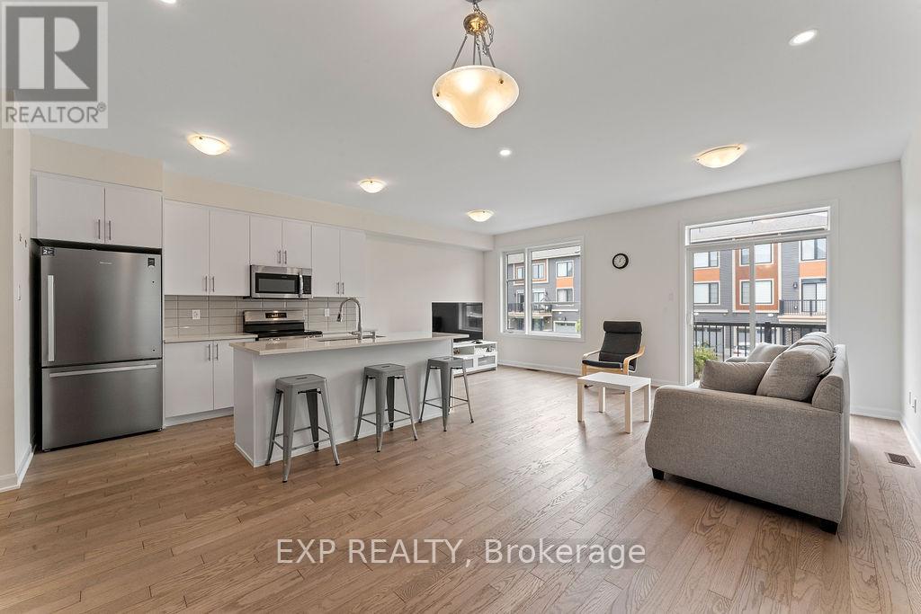 310 Raheen Court, Ottawa, Ontario K2J 7C1 - Photo 9 - X12506472