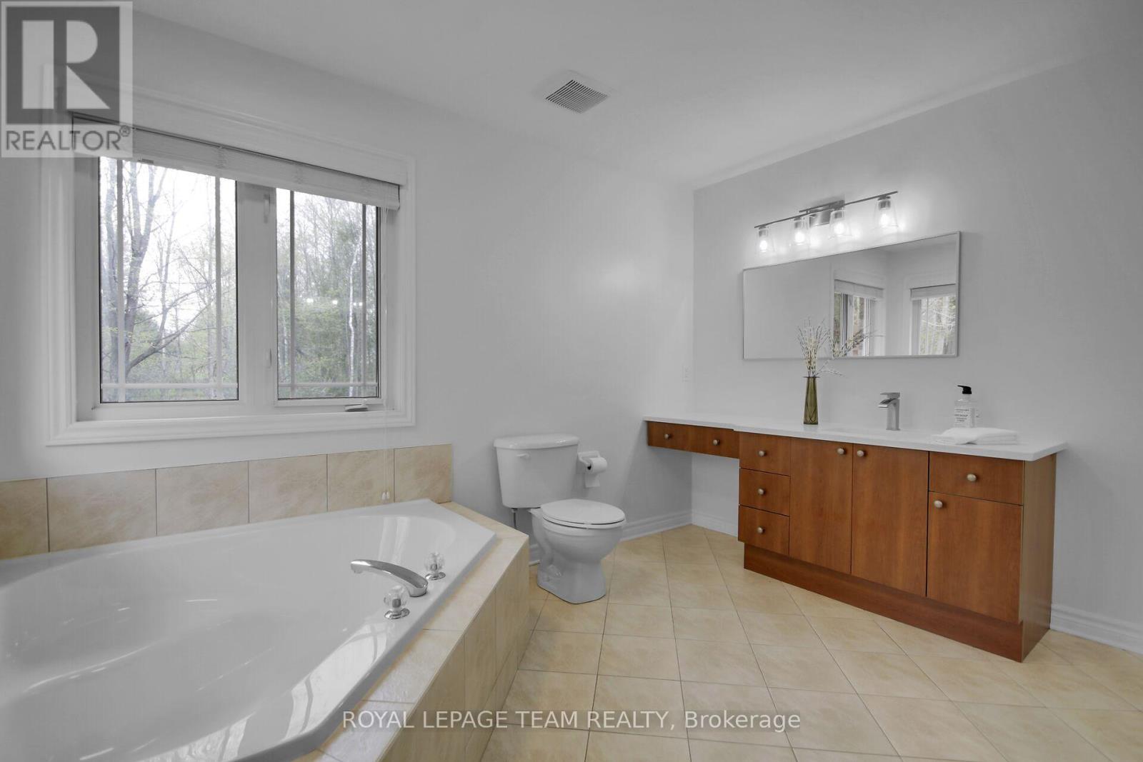 5719 Stuewe Drive, Ottawa, Ontario  K4M 1L2 - Photo 27 - X12506518