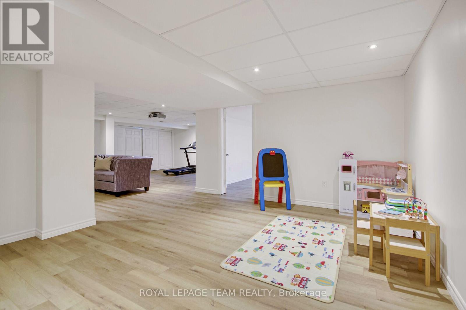 5719 Stuewe Drive, Ottawa, Ontario  K4M 1L2 - Photo 35 - X12506518