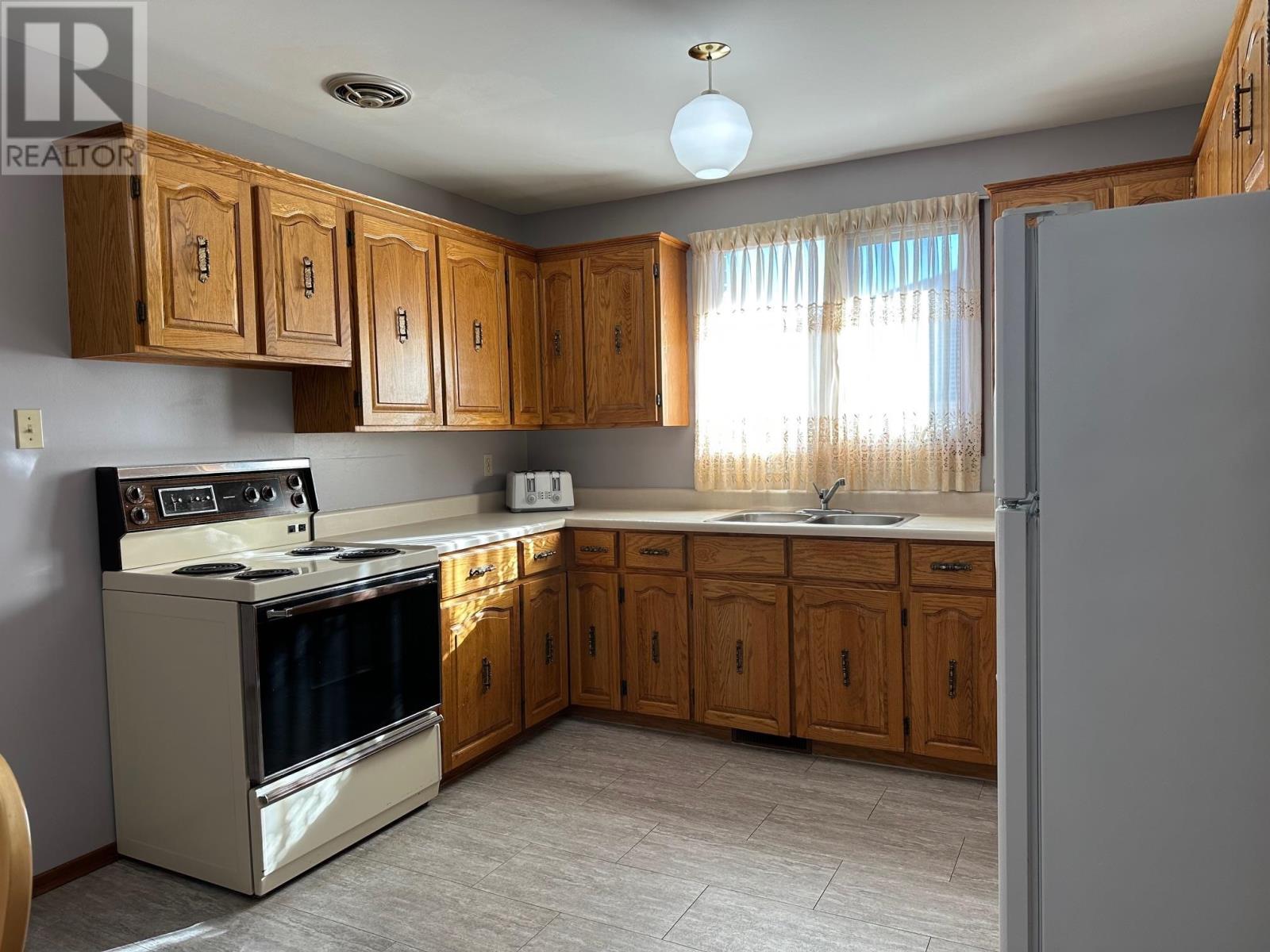 141 Cherry Ridge Rd, Thunder Bay, Ontario P7G 1A6 - Photo 8 - TB253323