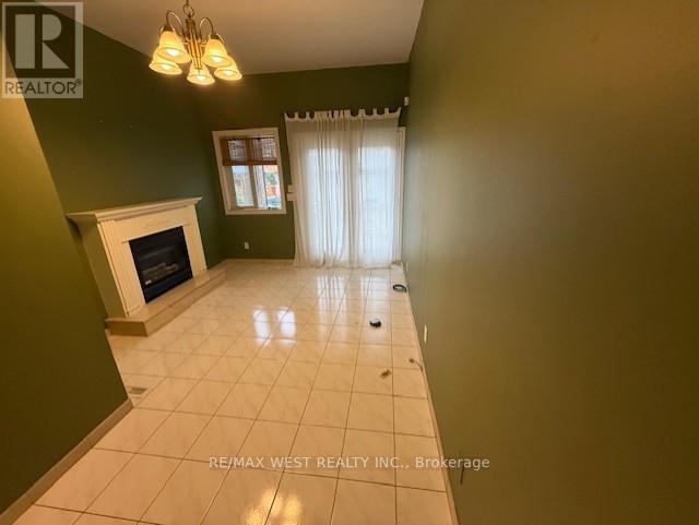 23 Clinton Street, Toronto, Ontario M6J 2N6 - Photo 9 - C12445416