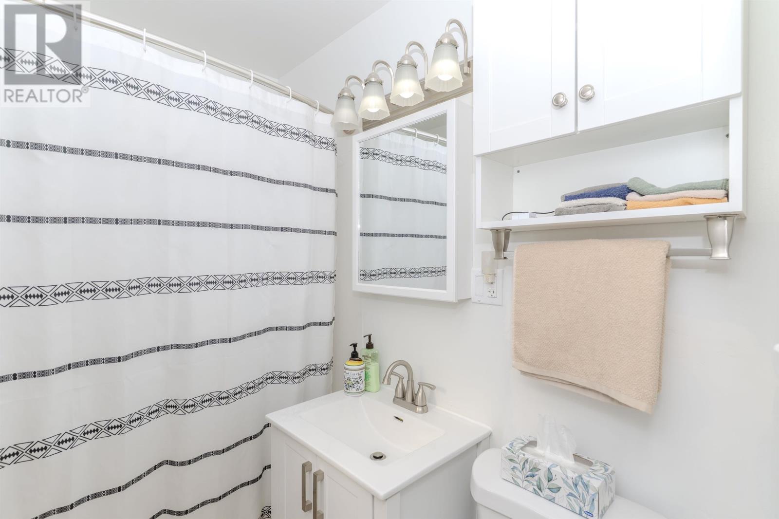 2218 Moodie St E, Thunder Bay, Ontario P7E 4Z6 - Photo 14 - TB253395