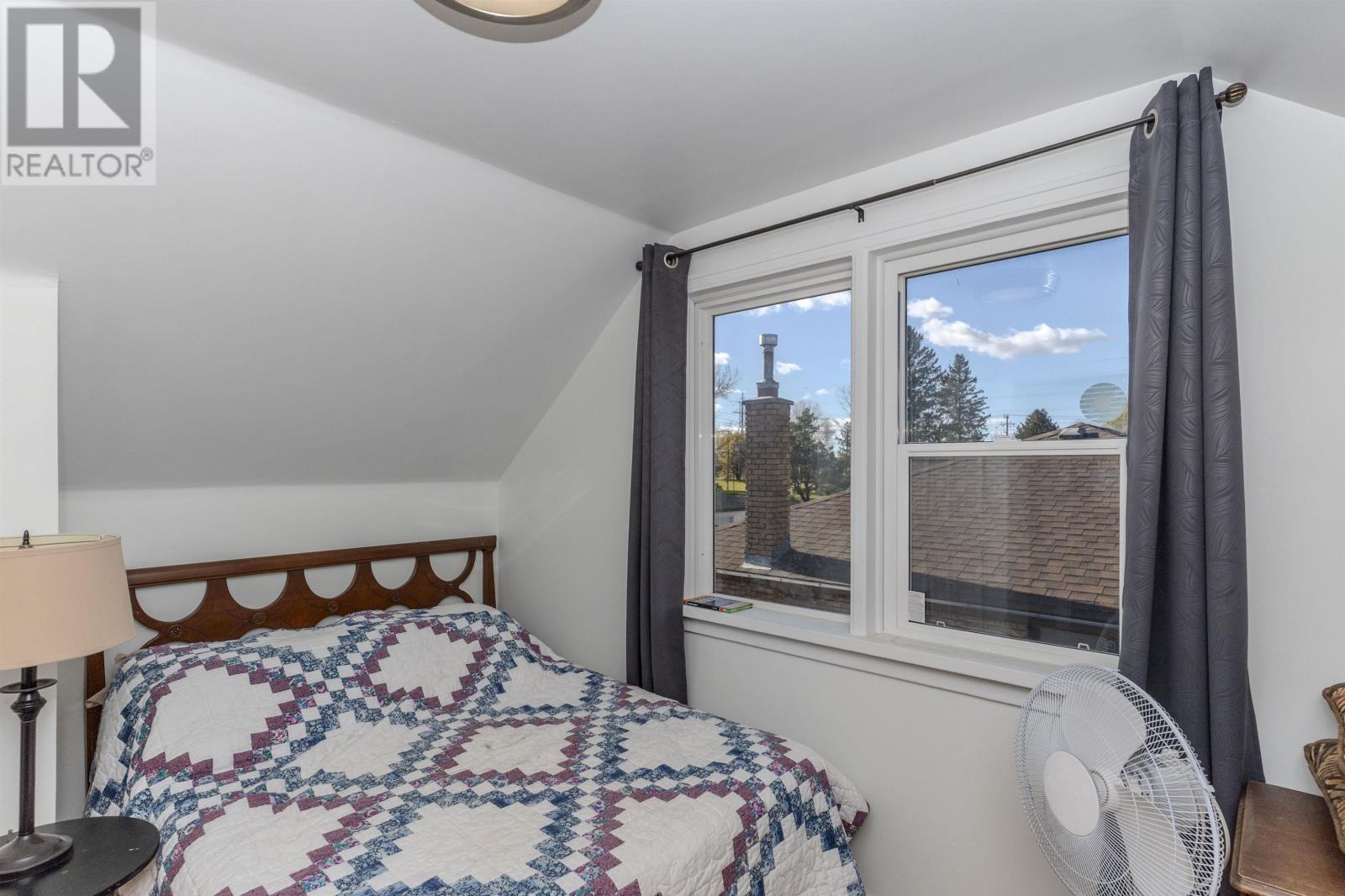 2218 Moodie St E, Thunder Bay, Ontario P7E 4Z6 - Photo 15 - TB253395