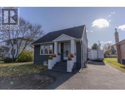 2218 Moodie ST E, Thunder Bay, Ontario