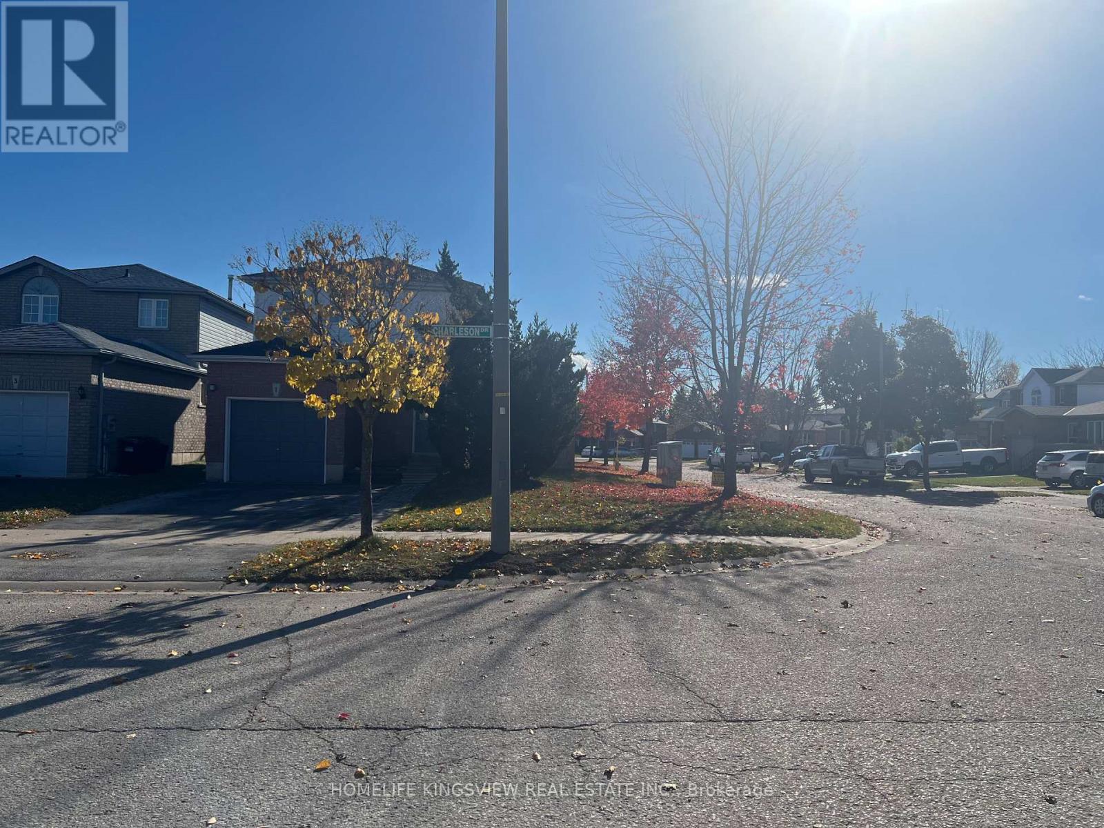 1 CHARLESON DRIVE, Barrie, Ontario