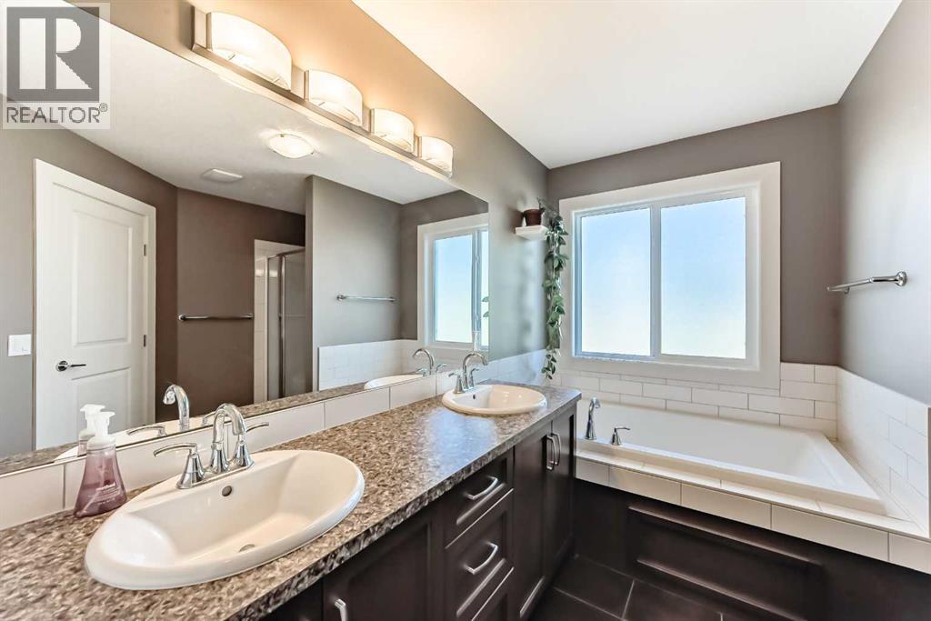 136 Aspenmere Close, Chestermere, Alberta  T1X 0C3 - Photo 28 - A2262363