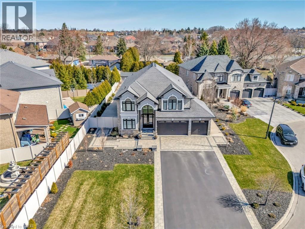 Property at 7 BERNINI Court image 4