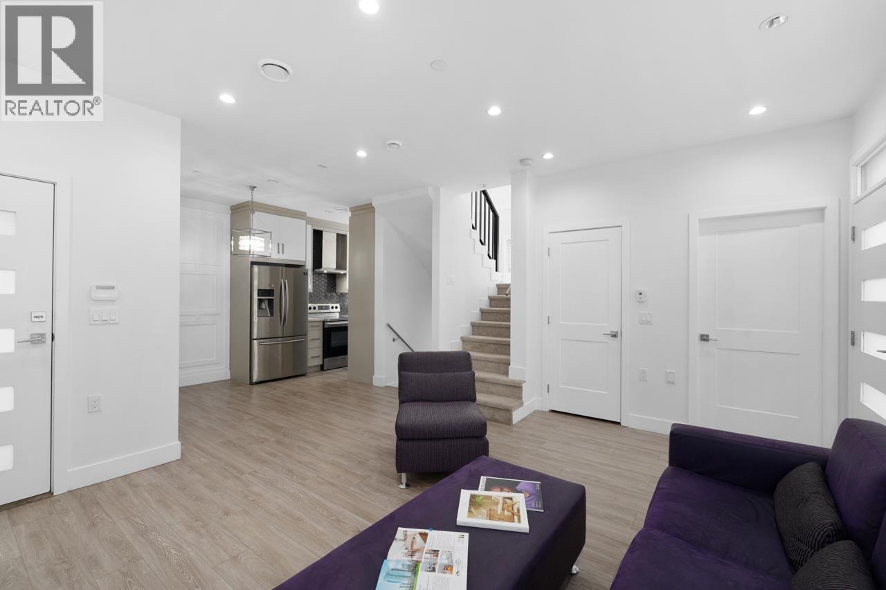 3133 Glen Drive, Vancouver, British Columbia  V5T 4C3 - Photo 8 - R2979856