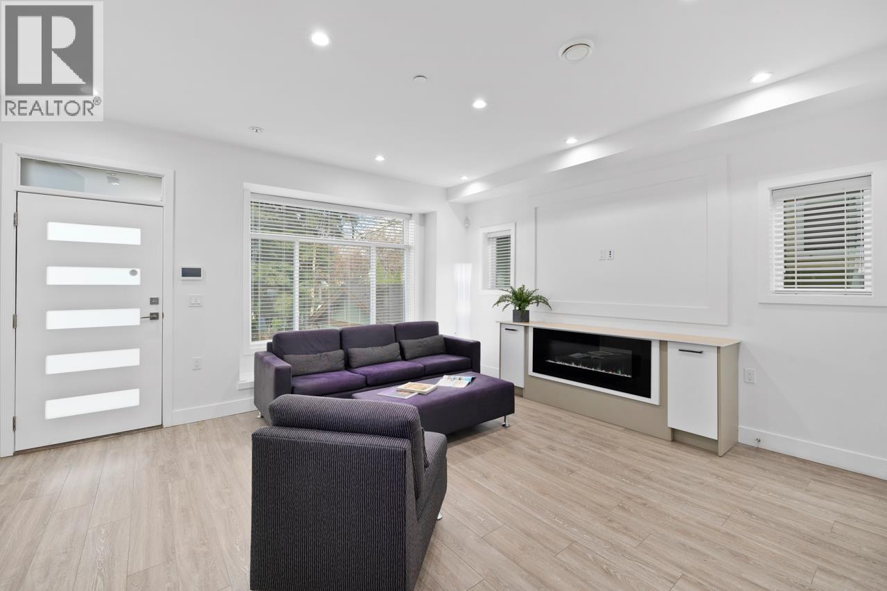 3133 Glen Drive, Vancouver, British Columbia  V5T 4C3 - Photo 7 - R2979856