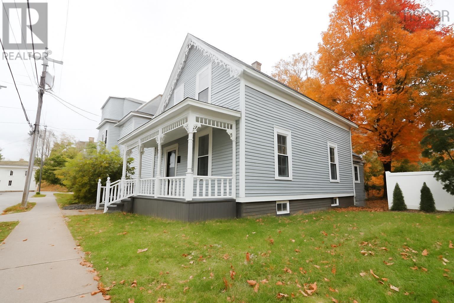 74 Duke Street, Truro, Nova Scotia  B2N 2A6 - Photo 2 - 202526216