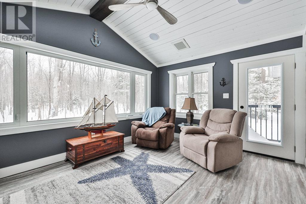 1068 Xavier Street, Gravenhurst, Ontario  P0E 1G0 - Photo 18 - X12424614