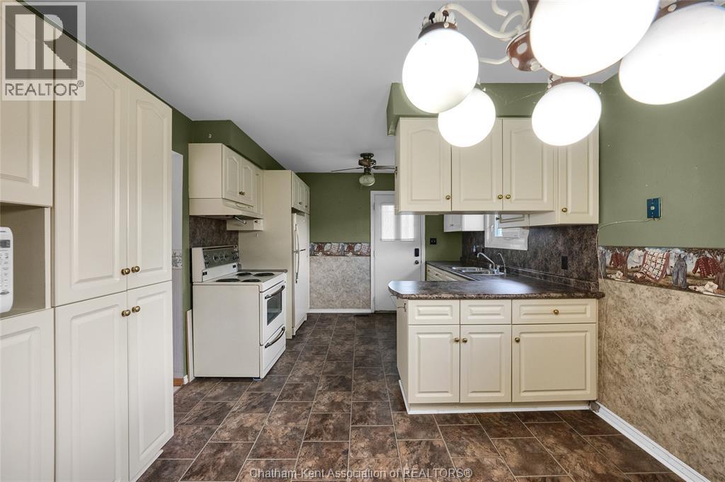 115 Parkwood Drive, Chatham, Ontario N7M 2B1 - Photo 8 - 25027924