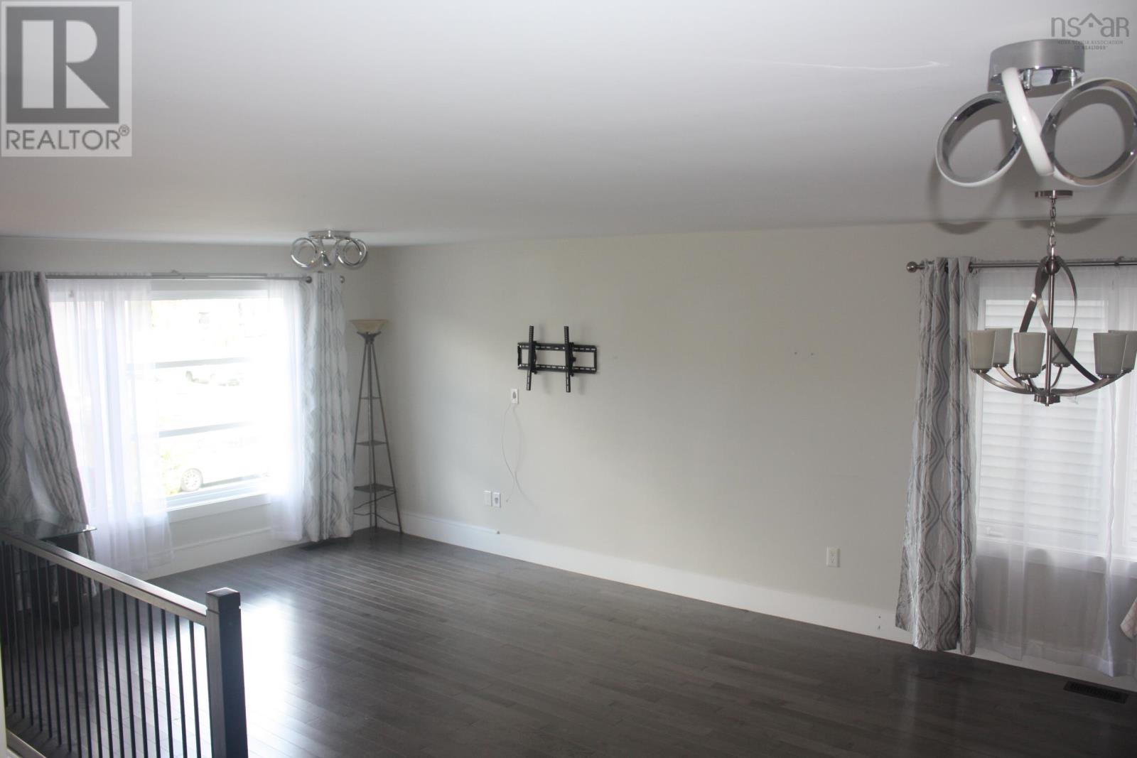 276 Fleetview Drive, Halifax, Nova Scotia  B3M 0L8 - Photo 8 - 202525253