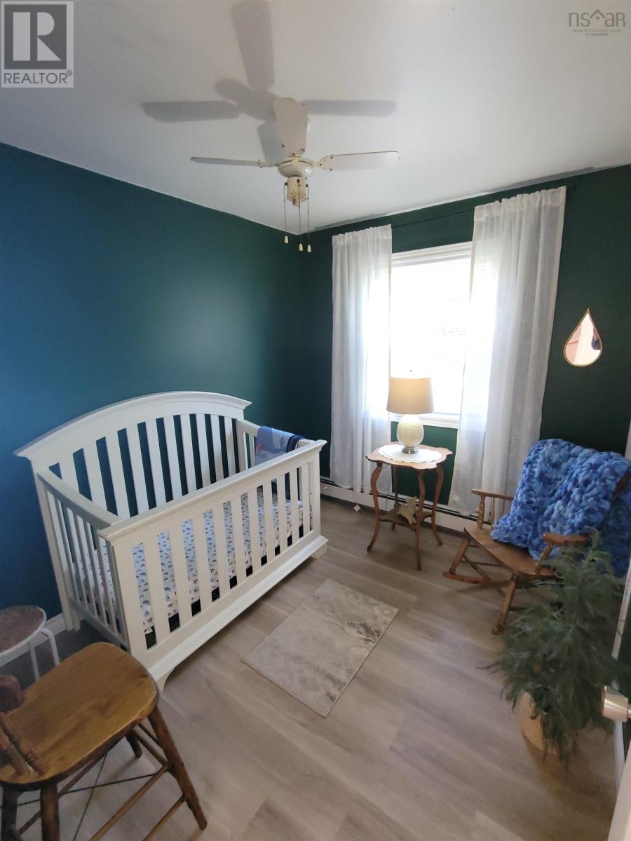 19 Highland Street, Glace Bay, Nova Scotia  B1A 2T4 - Photo 13 - 202525908