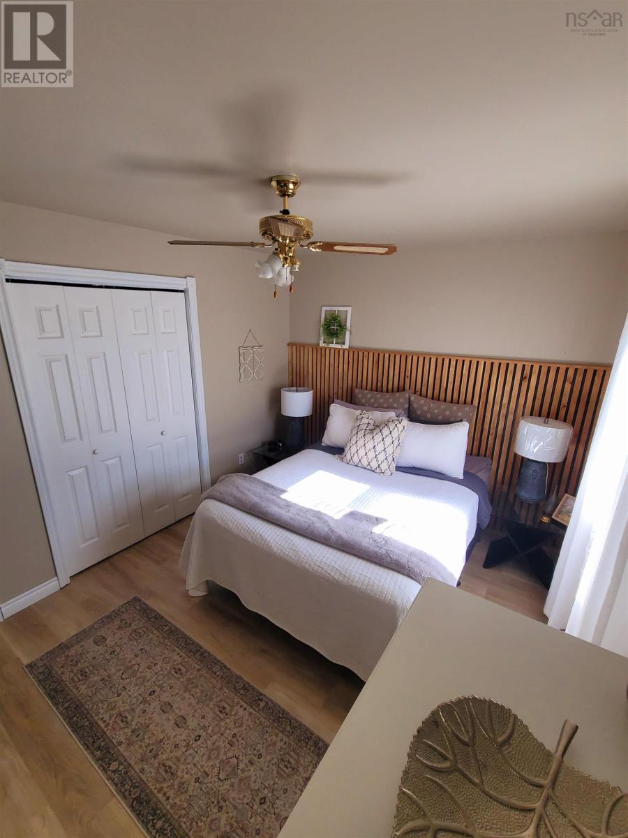 19 Highland Street, Glace Bay, Nova Scotia  B1A 2T4 - Photo 12 - 202525908