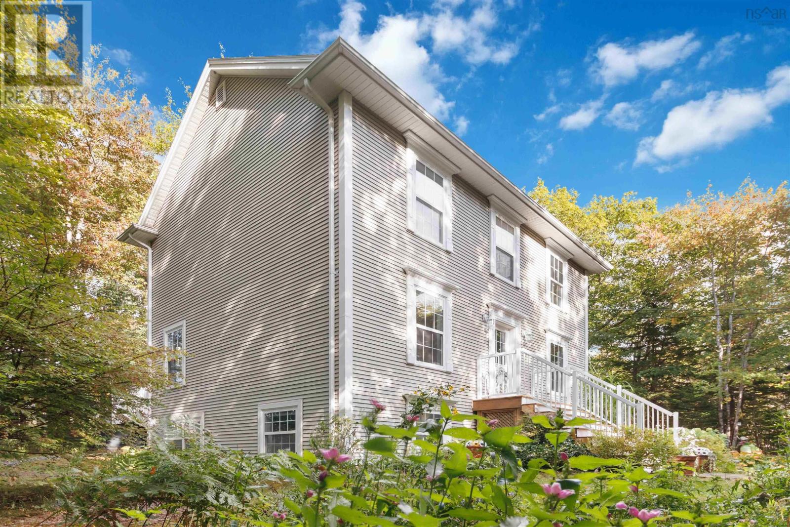 Property at 48 Rustic Ridge image 2