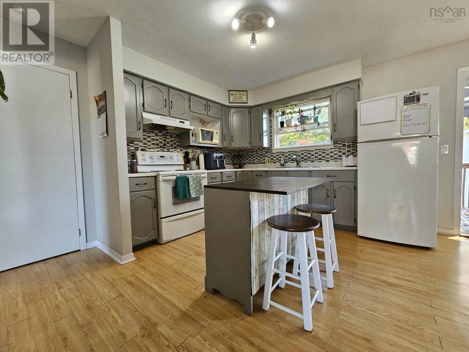 45 Salter Avenue, Truro, Nova Scotia  B2N 1A6 - Photo 17 - 202525321