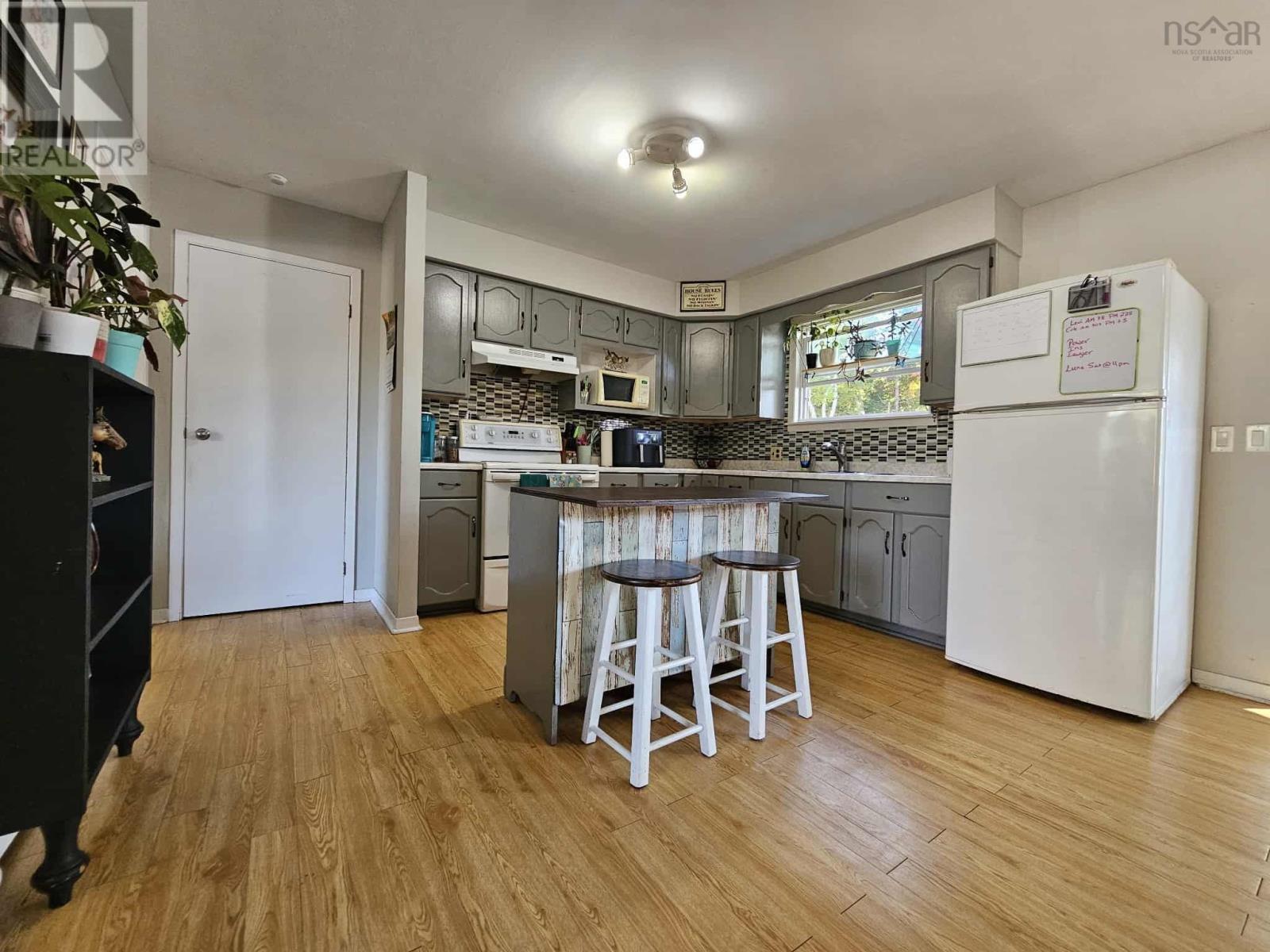 45 Salter Avenue, Truro, Nova Scotia  B2N 1A6 - Photo 16 - 202525321