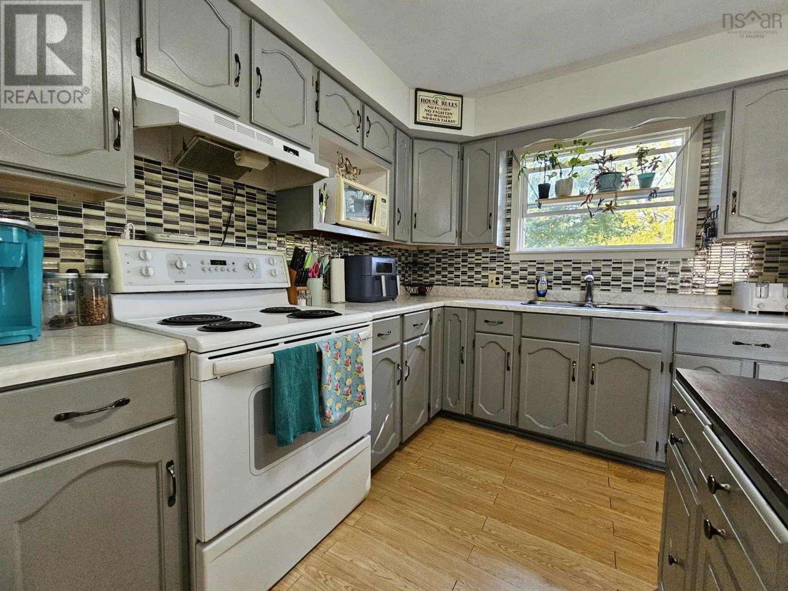 45 Salter Avenue, Truro, Nova Scotia  B2N 1A6 - Photo 14 - 202525321