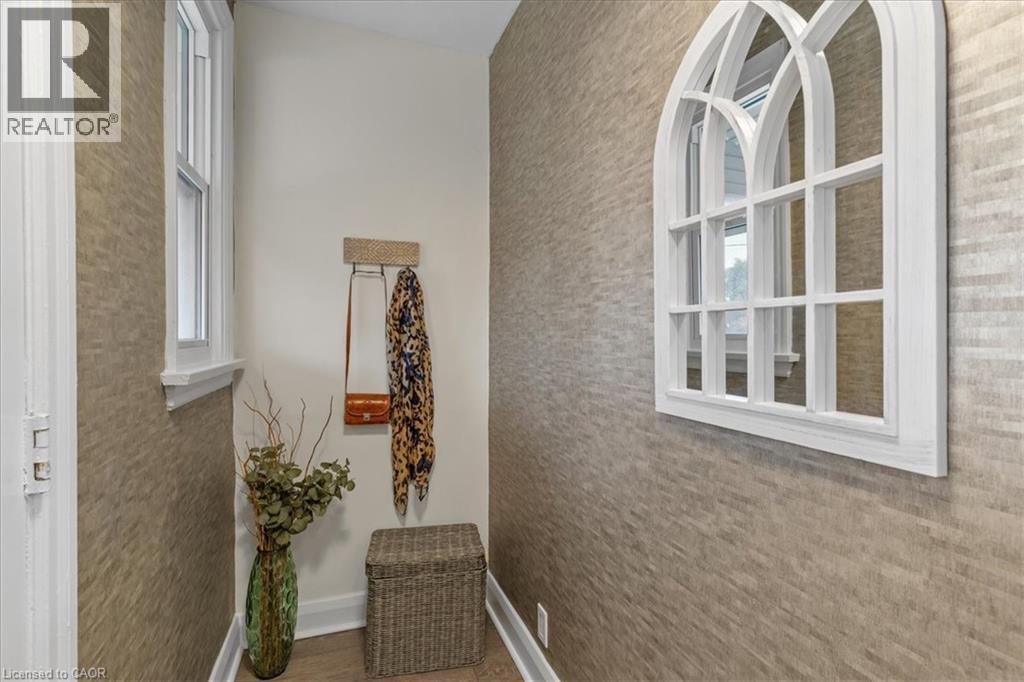 388 Lancaster Street W, Kitchener, Ontario  N2H 4V7 - Photo 6 - 40784392