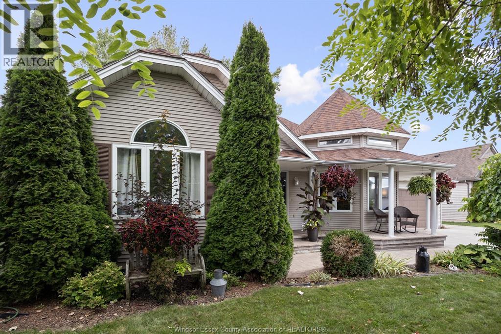 68 WILLOW BEACH ROAD, Amherstburg, Ontario