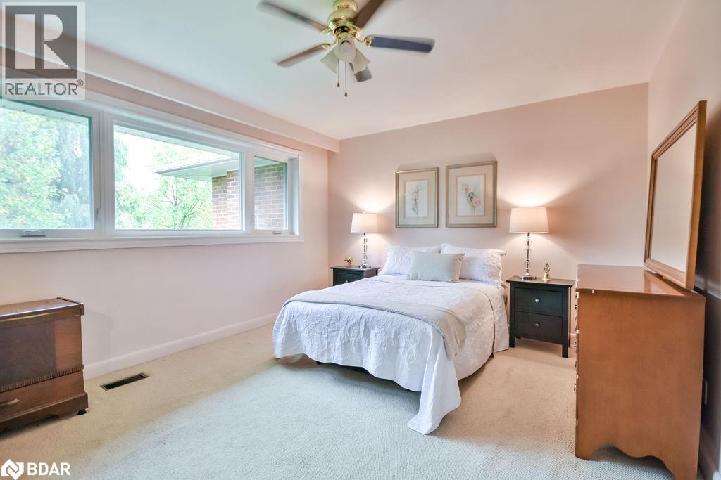 25 Florida Crescent, North York, Ontario  M9M 1P4 - Photo 16 - 40774812