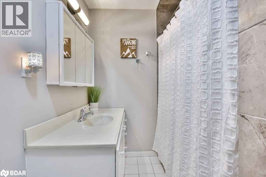 25 Florida Crescent, North York, Ontario  M9M 1P4 - Photo 34 - 40774812