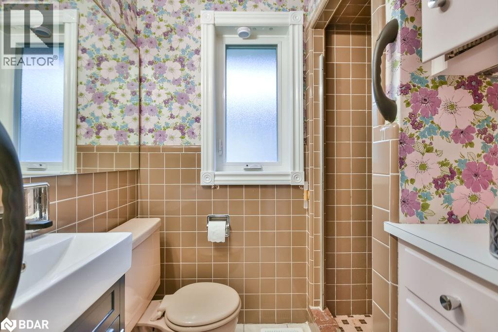 25 Florida Crescent, North York, Ontario  M9M 1P4 - Photo 18 - 40774812