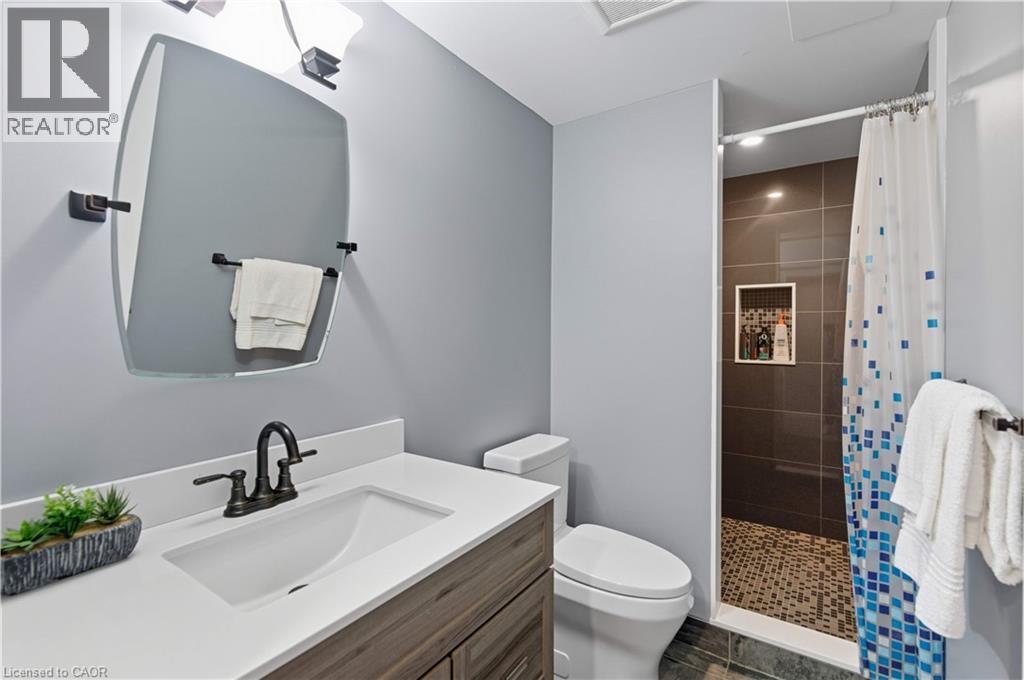 2425 Headon Forest Drive, Burlington, Ontario  L7M 3K7 - Photo 25 - 40749164