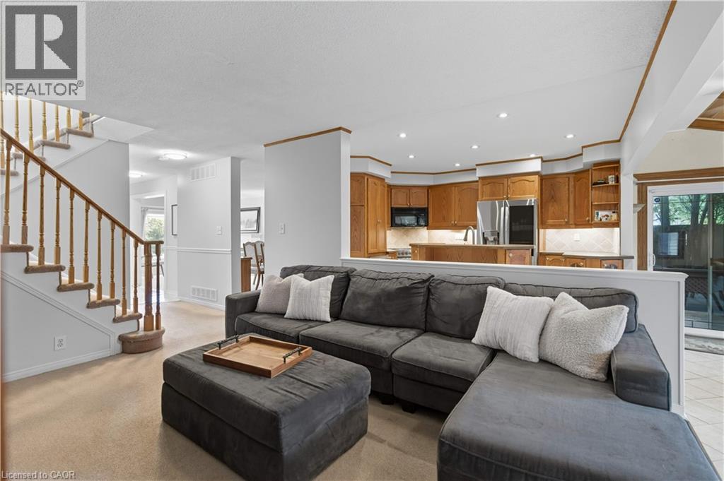 2425 Headon Forest Drive, Burlington, Ontario  L7M 3K7 - Photo 8 - 40749164