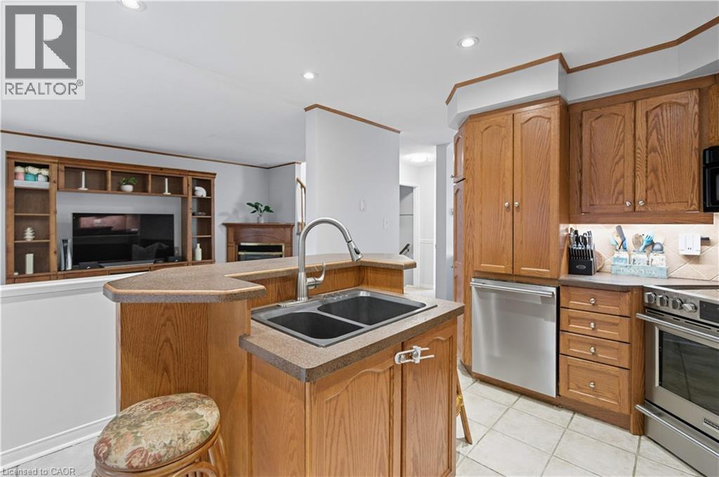 2425 Headon Forest Drive, Burlington, Ontario  L7M 3K7 - Photo 14 - 40749164