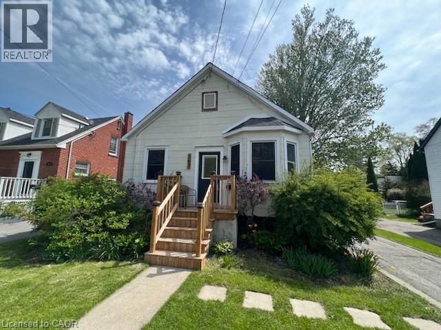 267 Bleecker Avenue, Belleville, Ontario  K8N 3V3 - Photo 2 - 40756531