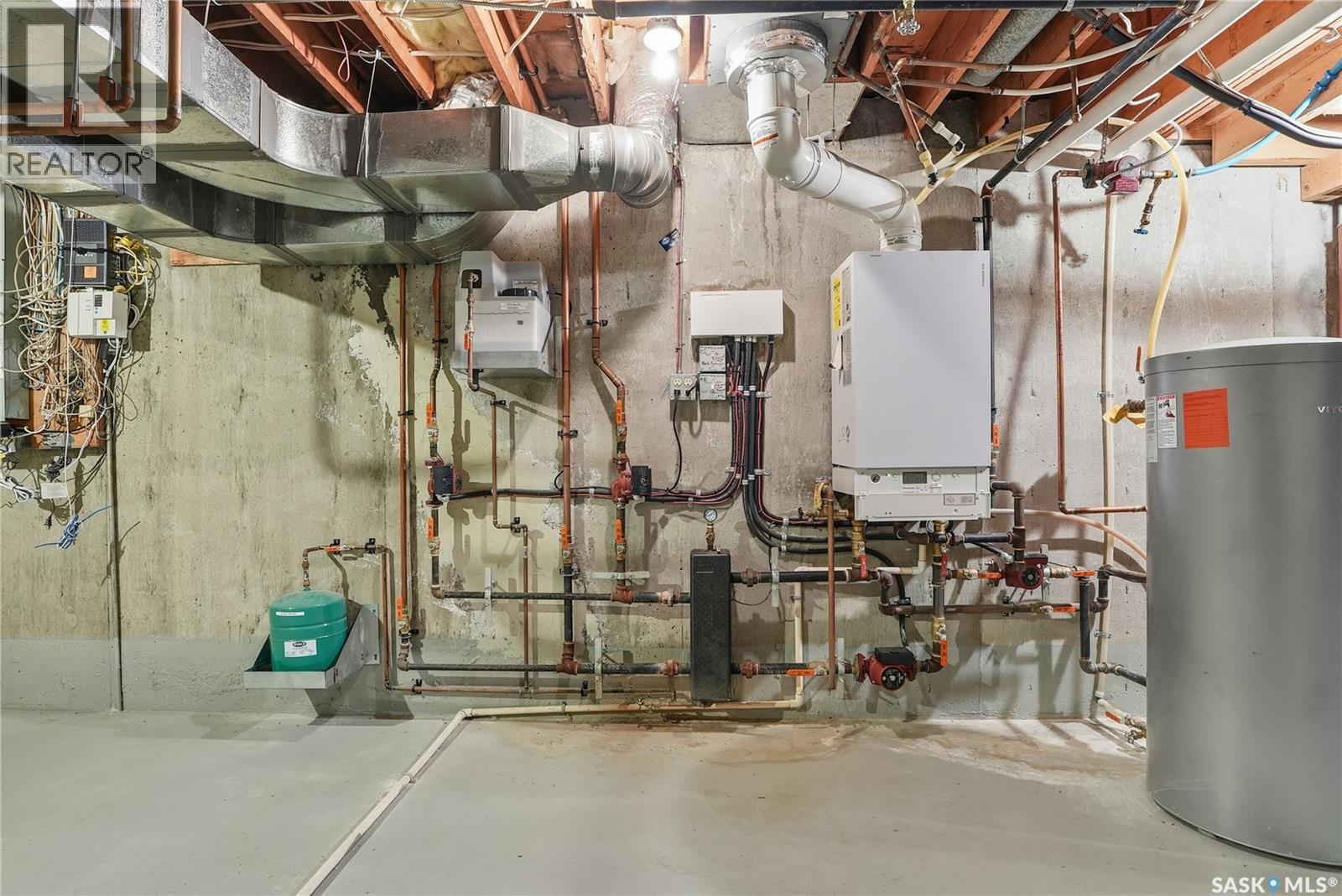 118 Lakeshore Terrace, Saskatoon, Saskatchewan  S7J 3X6 - Photo 45 - SK022130