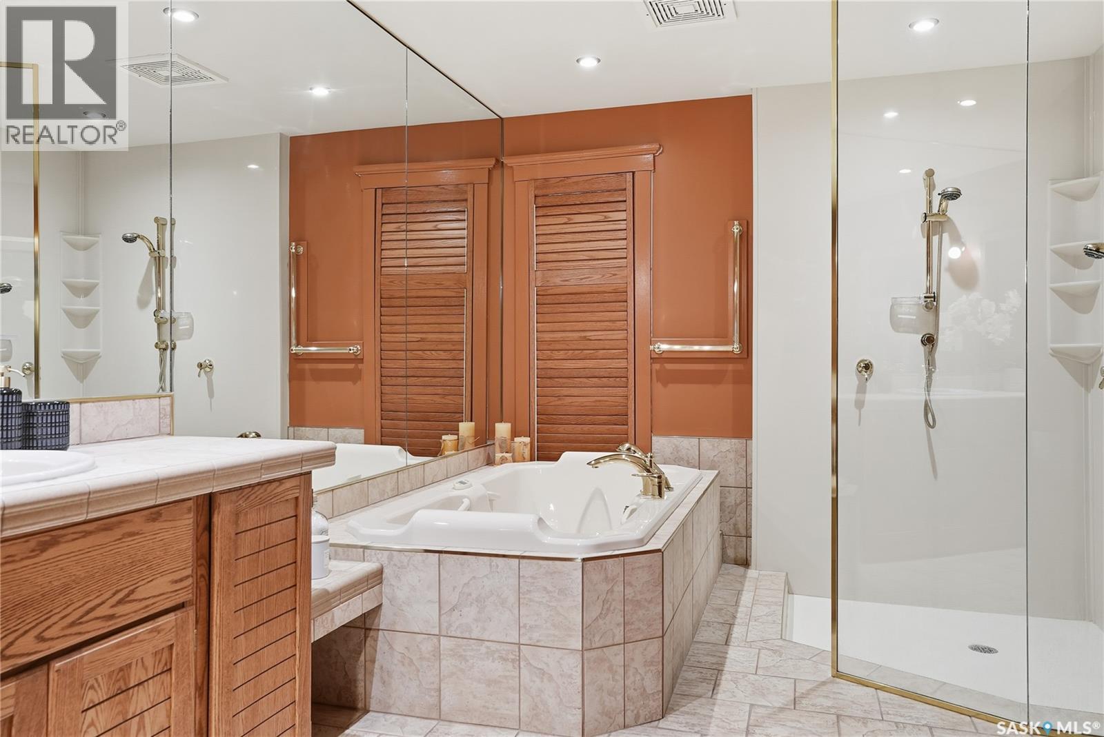 118 Lakeshore Terrace, Saskatoon, Saskatchewan  S7J 3X6 - Photo 32 - SK022130