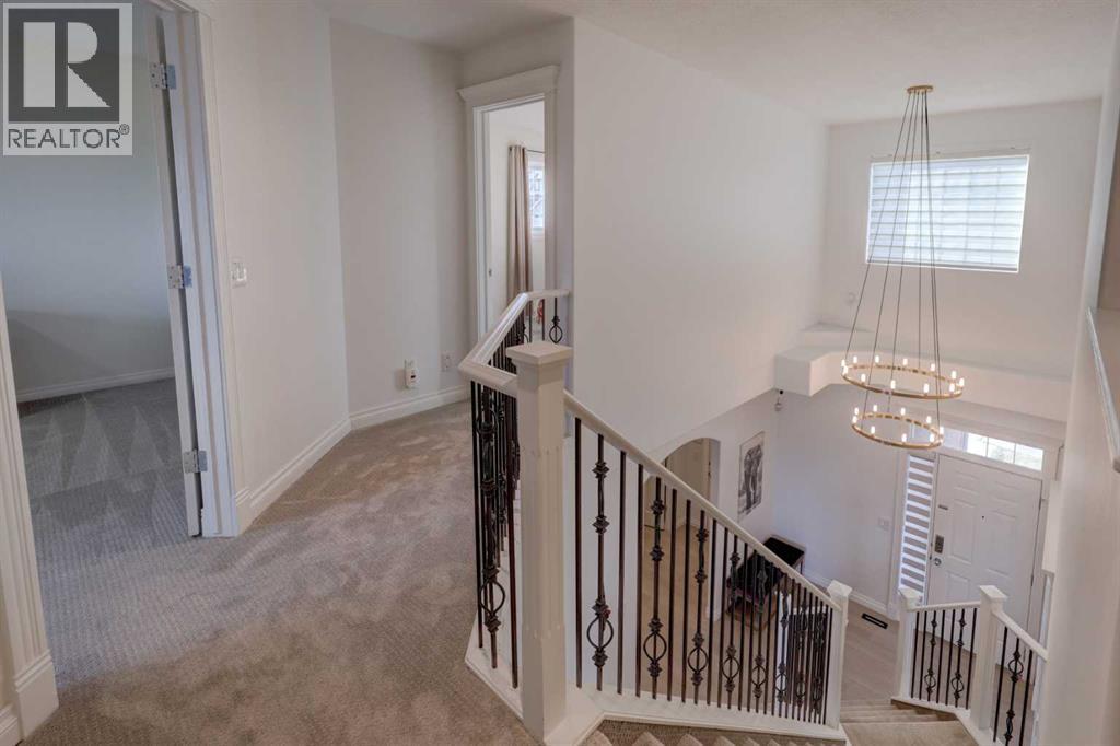 46 Valley Creek Road Nw, Calgary, Alberta  T3B 5V1 - Photo 22 - A2267125