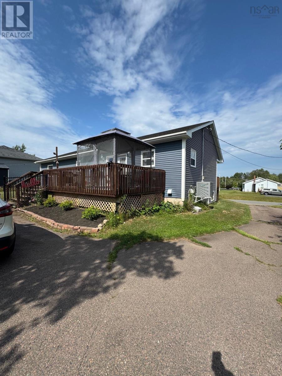 6 Roslindale Drive, Truro Heights, Nova Scotia  B6L 1T2 - Photo 3 - 202526129