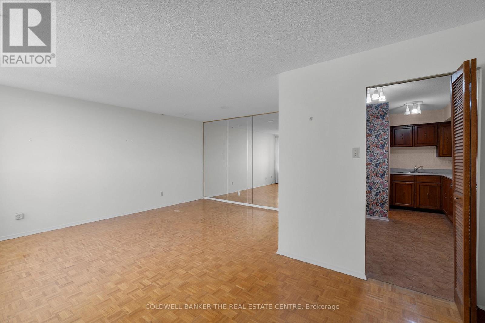 Unit E3 - 284 Mill Road, Toronto, Ontario M9C 4W6 - Photo 17 - W12480228