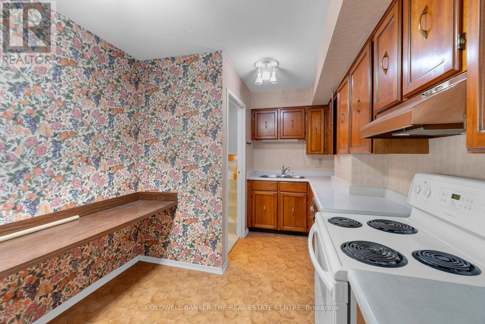 Unit E3 - 284 Mill Road, Toronto, Ontario M9C 4W6 - Photo 19 - W12480228