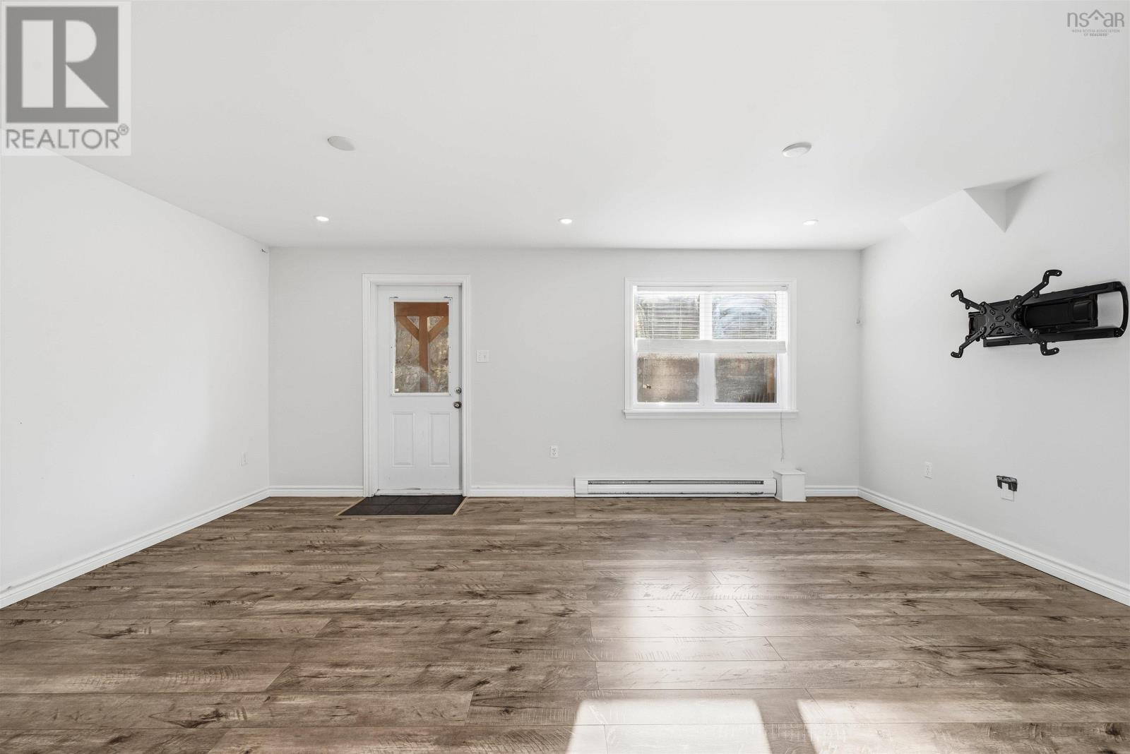 190 Transom Drive, Halifax, Nova Scotia  B3M 4T7 - Photo 28 - 202526558