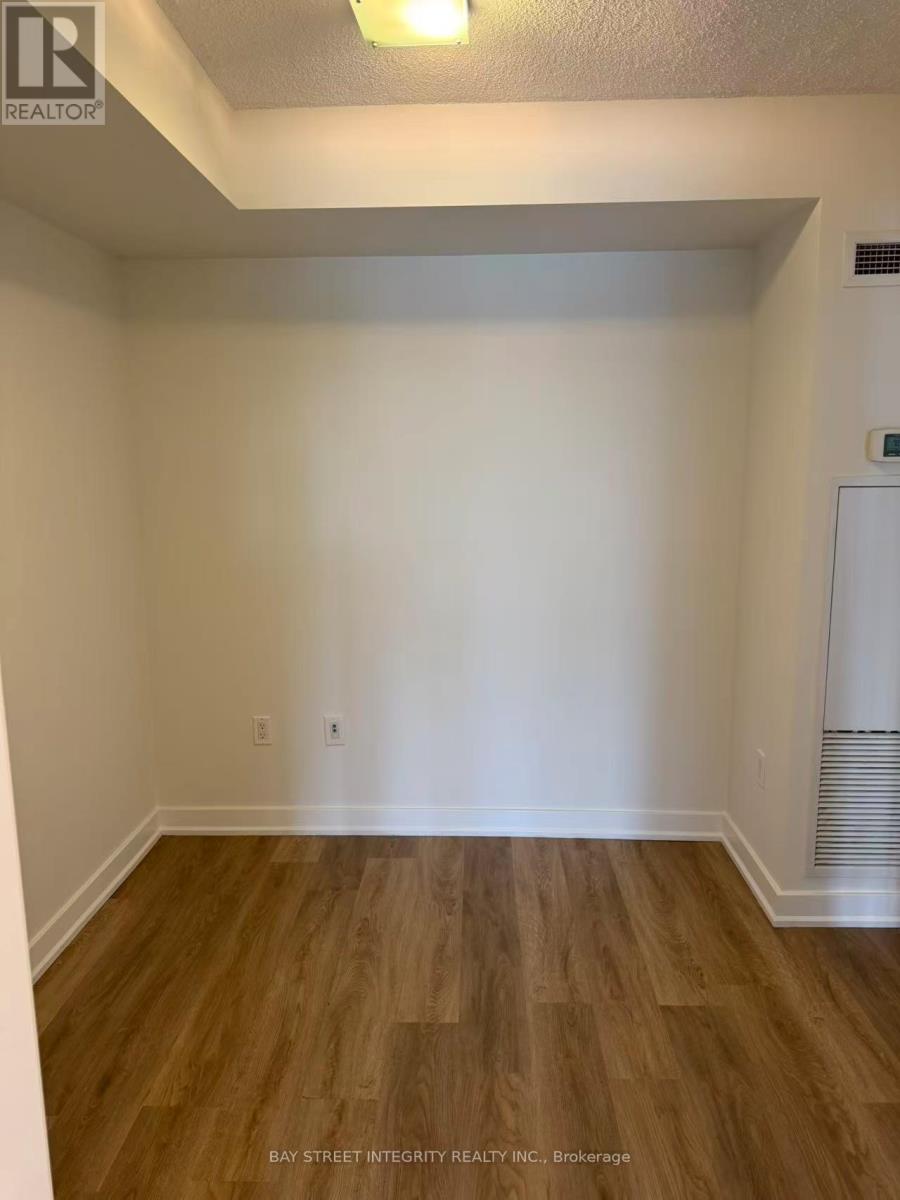 15 Iceboat Terrace, Toronto, Ontario  M5V 4A5 - Photo 13 - C12506502