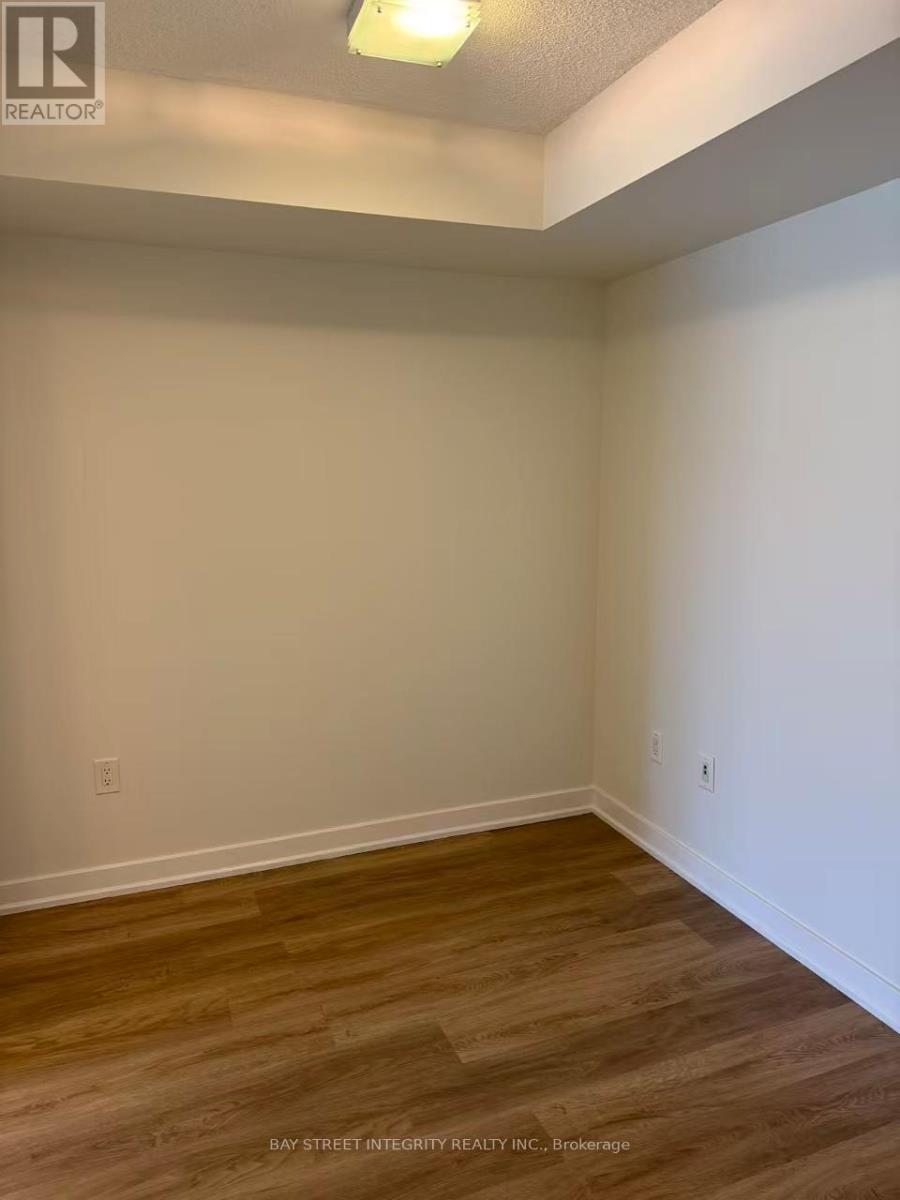 15 Iceboat Terrace, Toronto, Ontario  M5V 4A5 - Photo 14 - C12506502